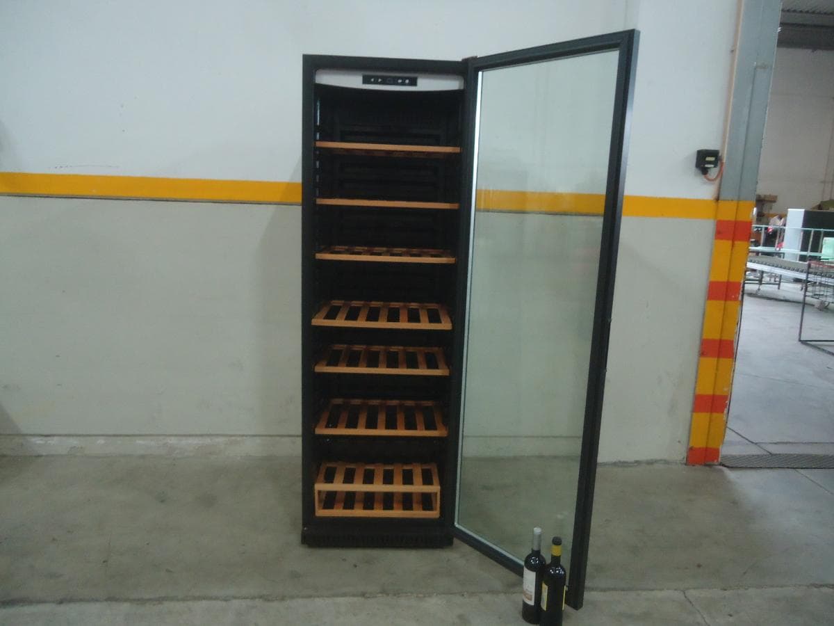 Refrigerador + Lote de Vinhos — image 2