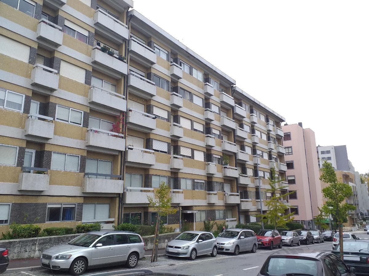 Apartamento T3 + Garagem · Vila Nova de Famalicão — imagem 1