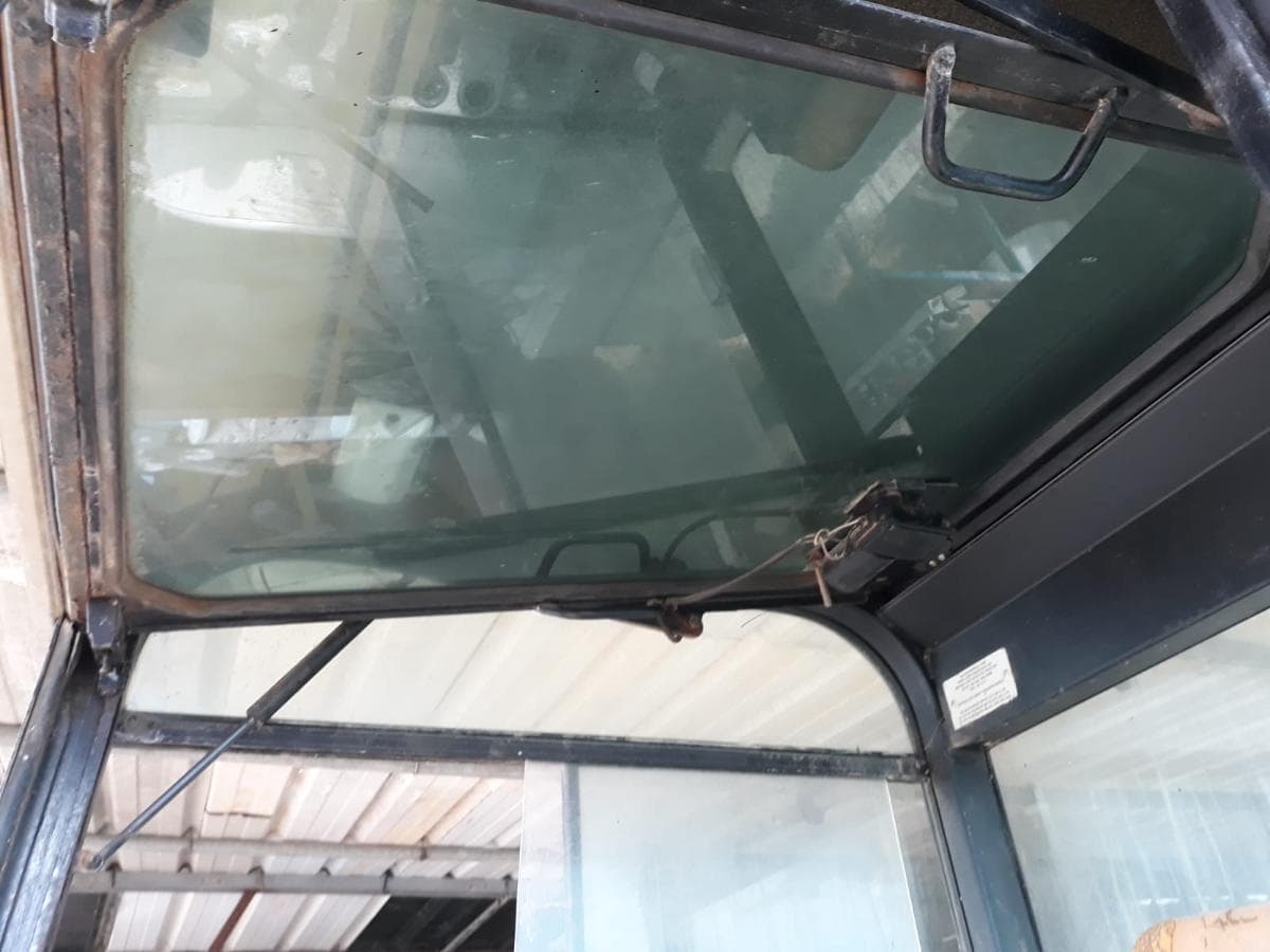 Mini giratoria Bobcat X337 5 ton — imagem 5