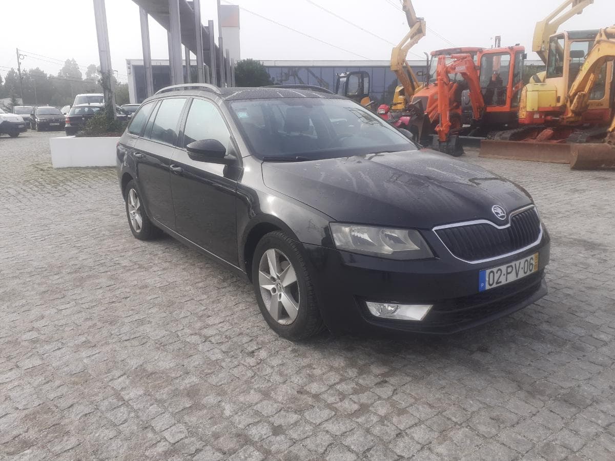 Skoda Otávia 1.6 TDI · Ano 2015 — imagen 1