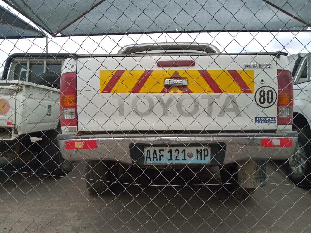 Toyota Hilux 3.0 D4D 4X2 Dupla cabine · — image 6