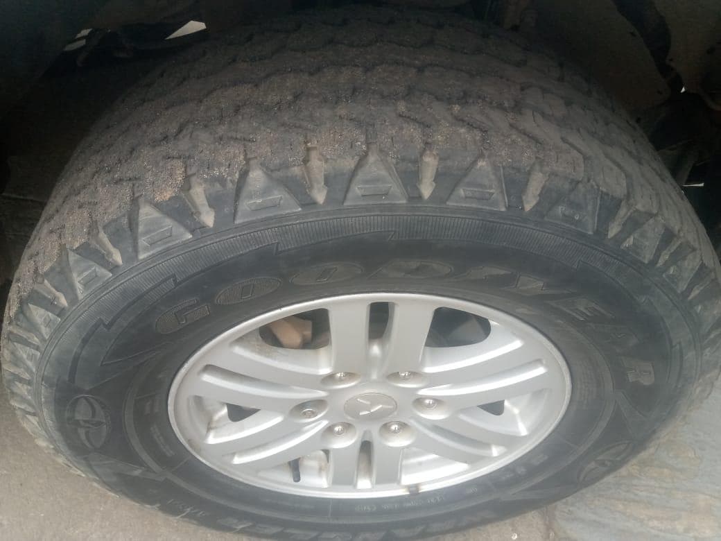 Mitsubishi L200 2.5 GL dupla cabine 4 X 4 · — imagem 6