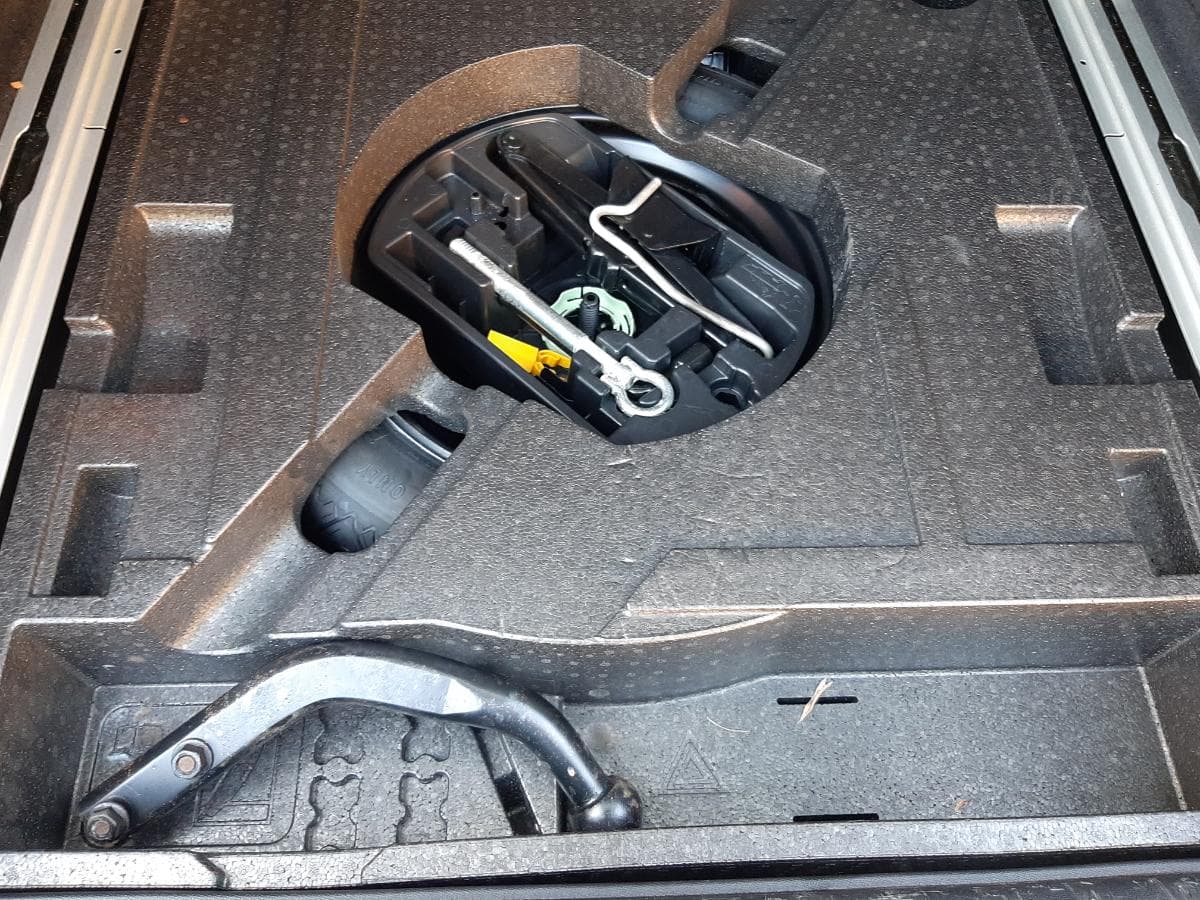 Peugeot 308 1.6 Blue HDI · Ano 2015 — imagen 26