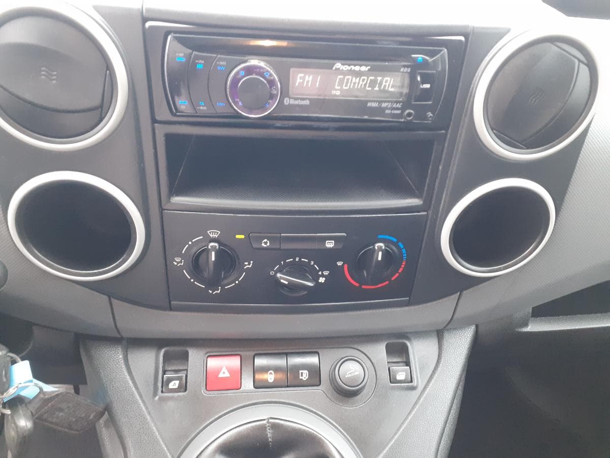 Citroën Berlingo 1.6 HDI · Ano 2010 — image 11