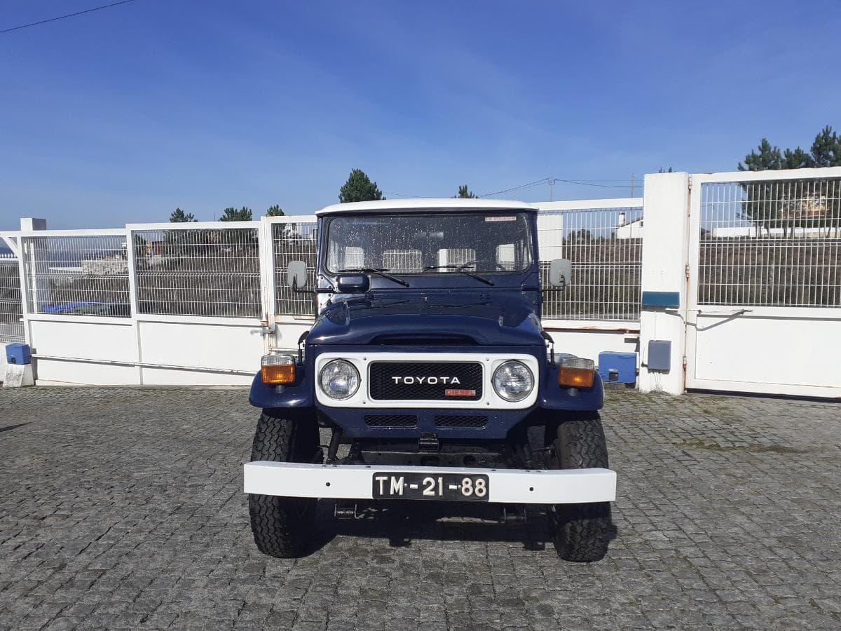 Land Cruiser BJ 40 · Ano 1979 — imagem 2