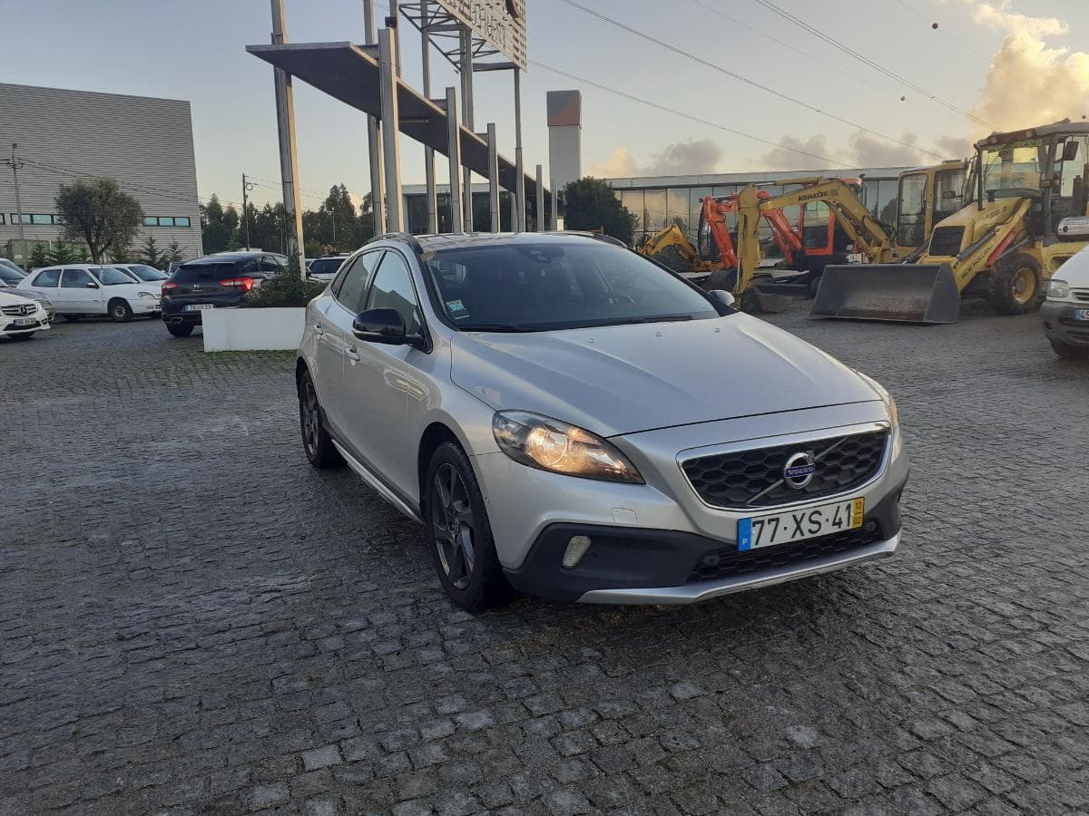 Volvo V40 Cross Country · Ano 2013 — imagen 1