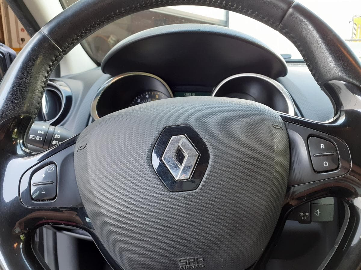 Renault Clio · Año 2015 — imagen 28