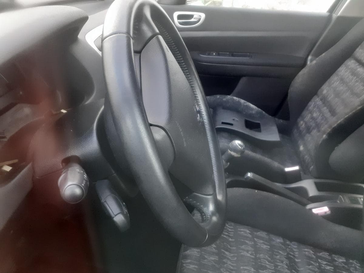 Peugeot 307 1.6HDI — imagem 8