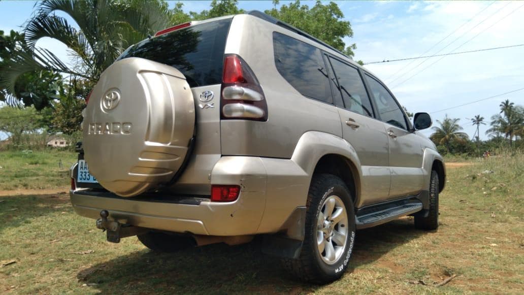 Toyota LandCruiser · — imagem 10