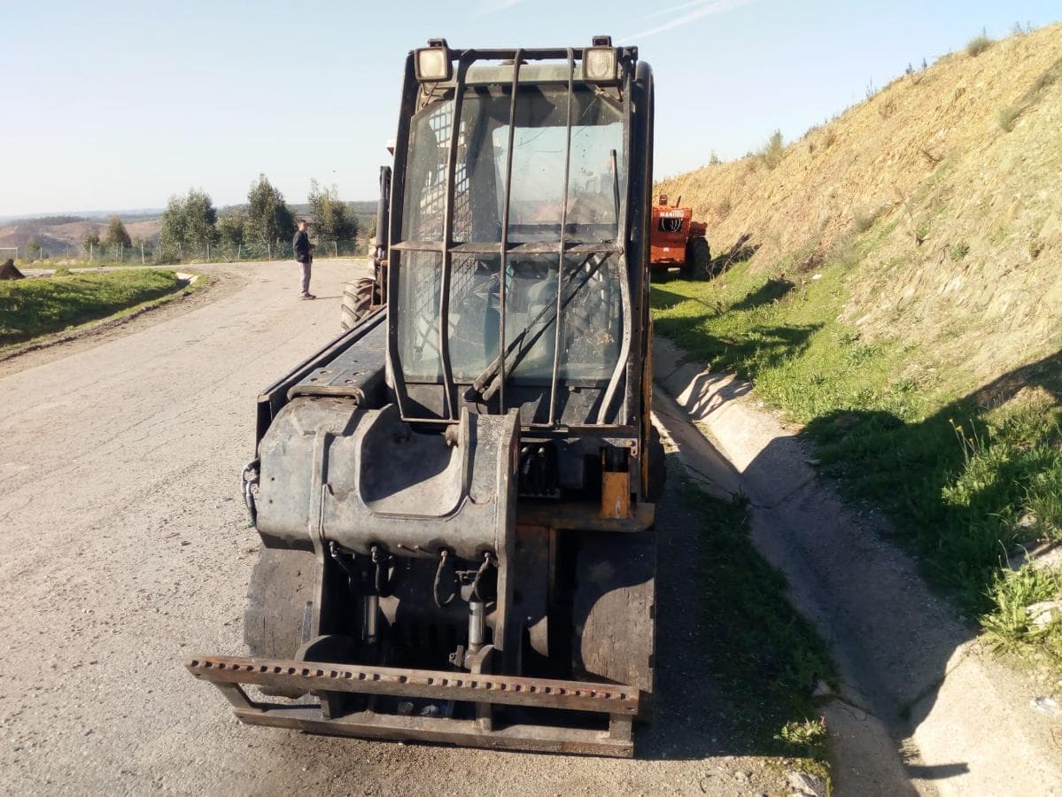 Empilhador JCB · Castelo Branco — image 8