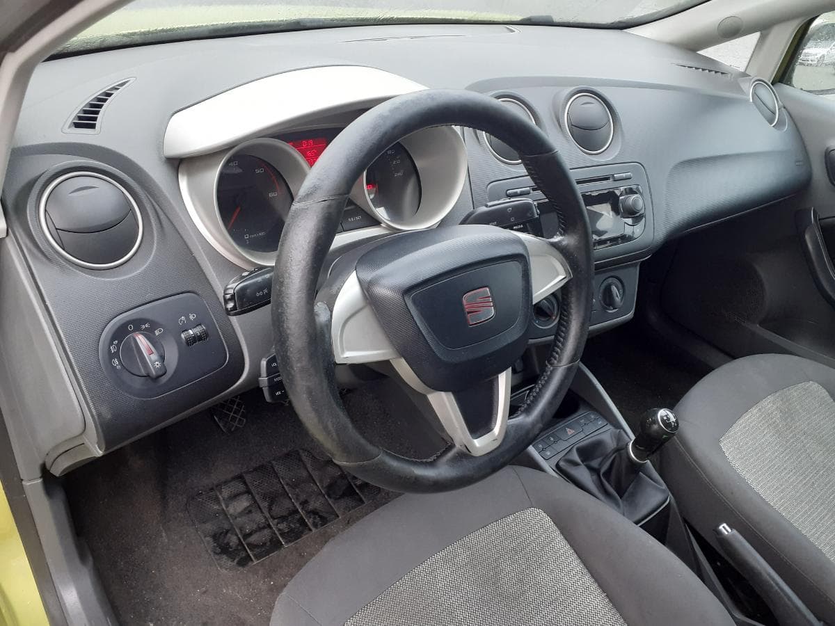 Seat Ibiza 1.9 TDI · Ano 2009 — imagen 11