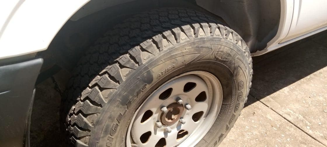 Nissan Patrol GL · — imagem 27