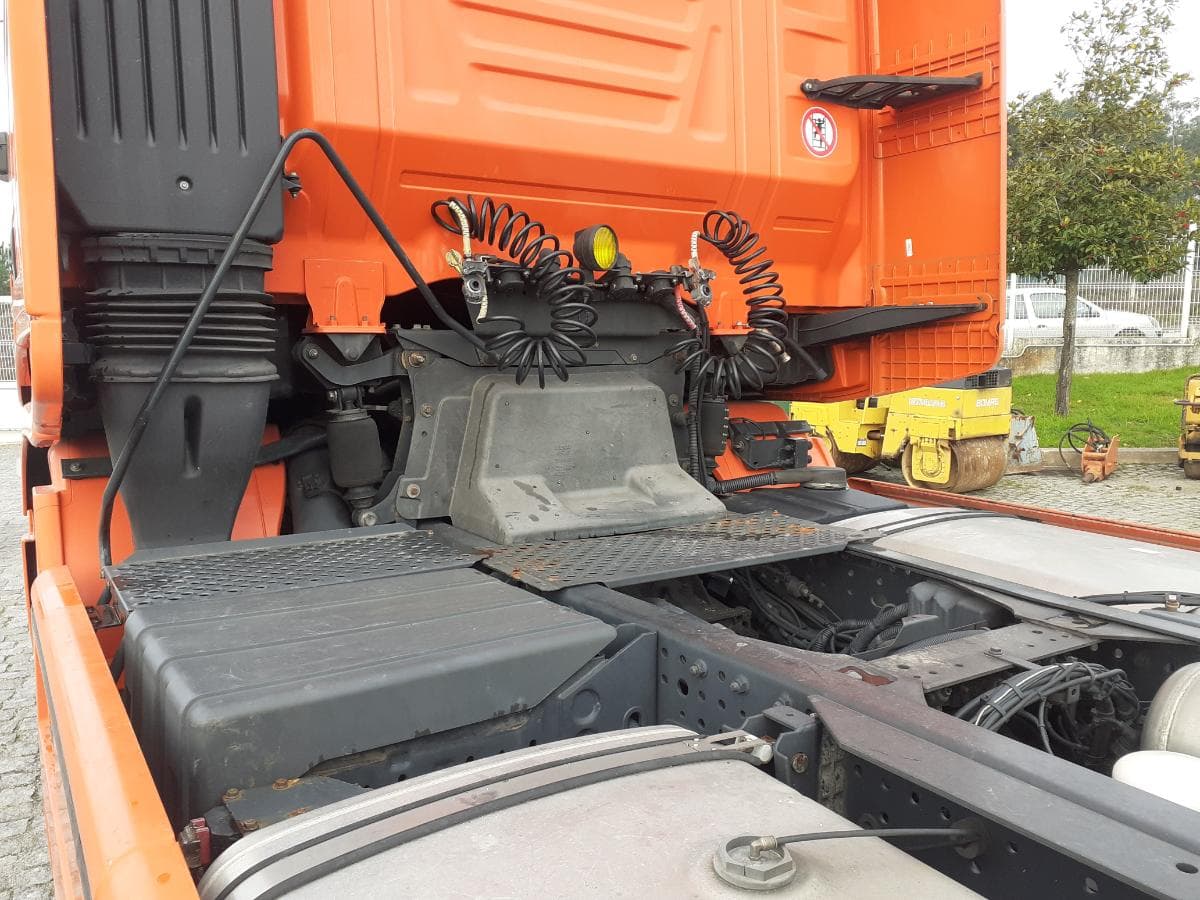 Iveco Stralis 460 · Ano 2014 — imagem 9