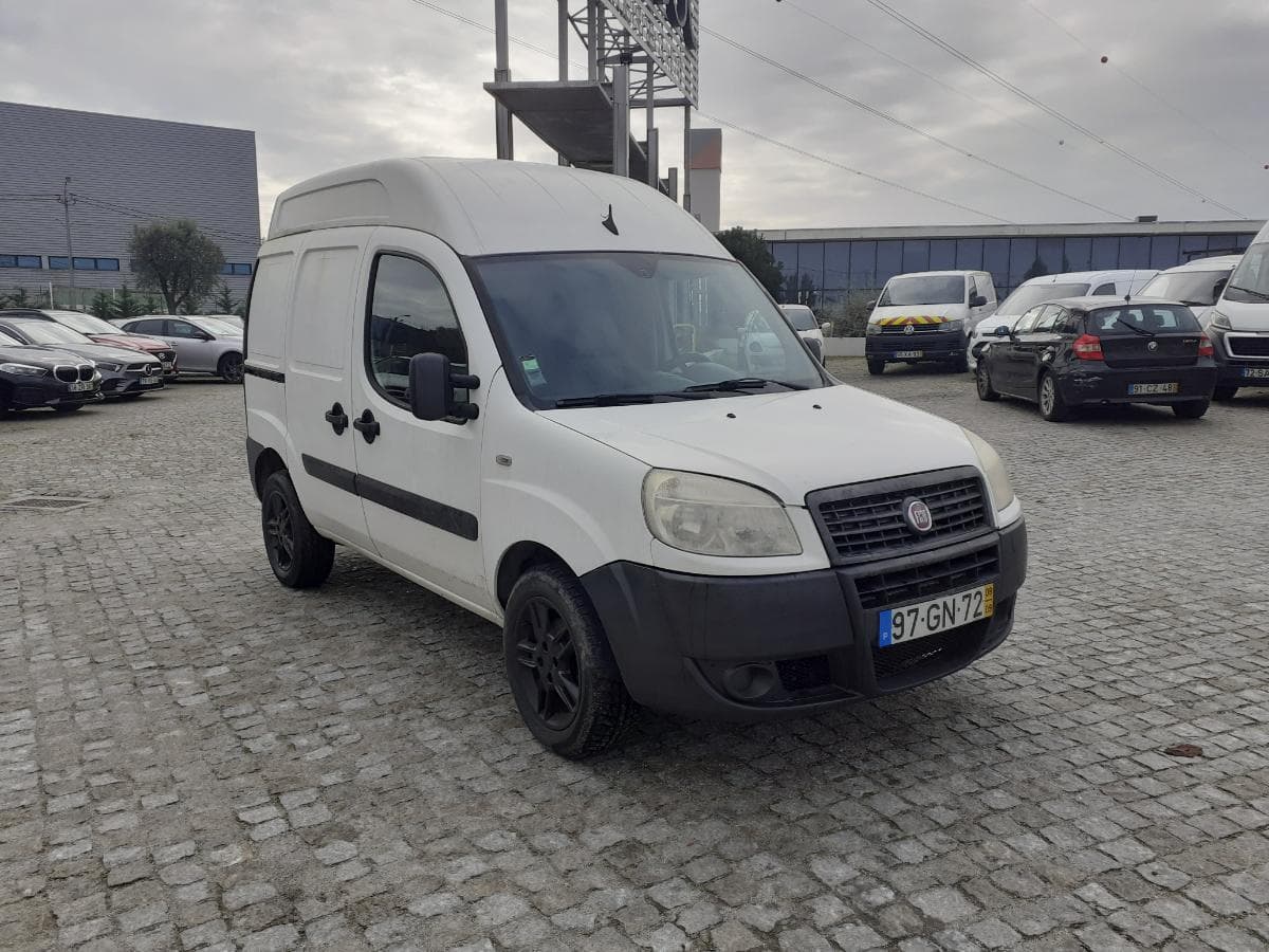 Fiat Doblo 1.9 JTD · Ano 2008 — imagen 1