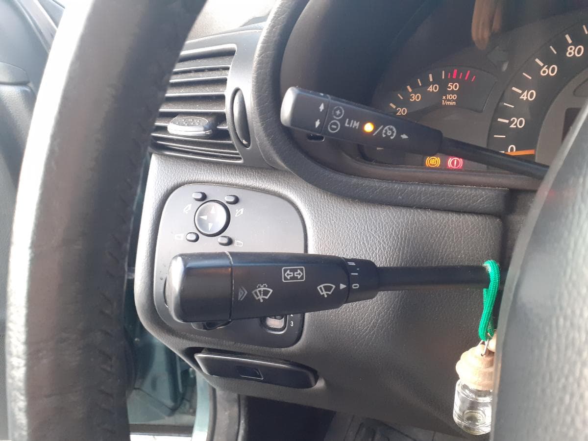 Mercedes-Benz C220 CDI · Ano 2000 — image 18
