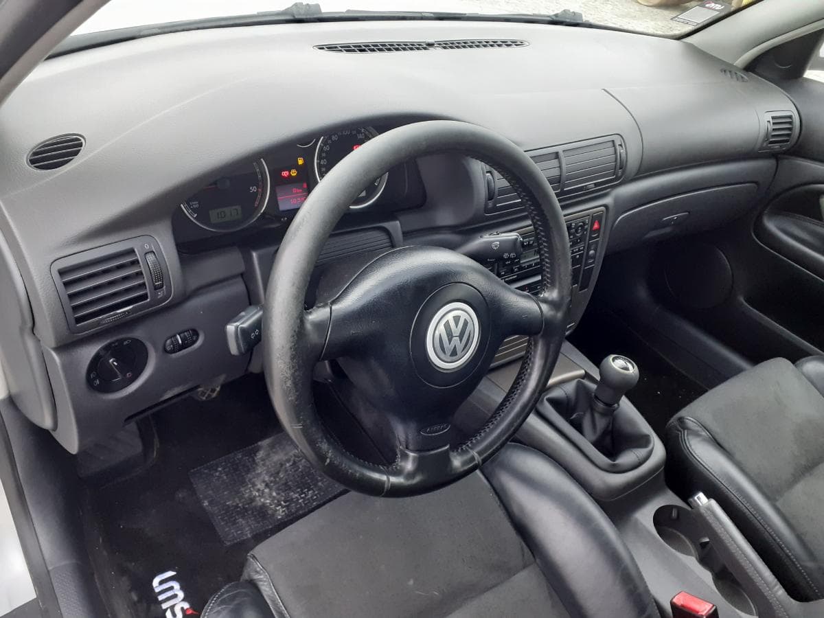 Volkswagen Passat 1.9 TDI · Ano 2004 — imagem 15