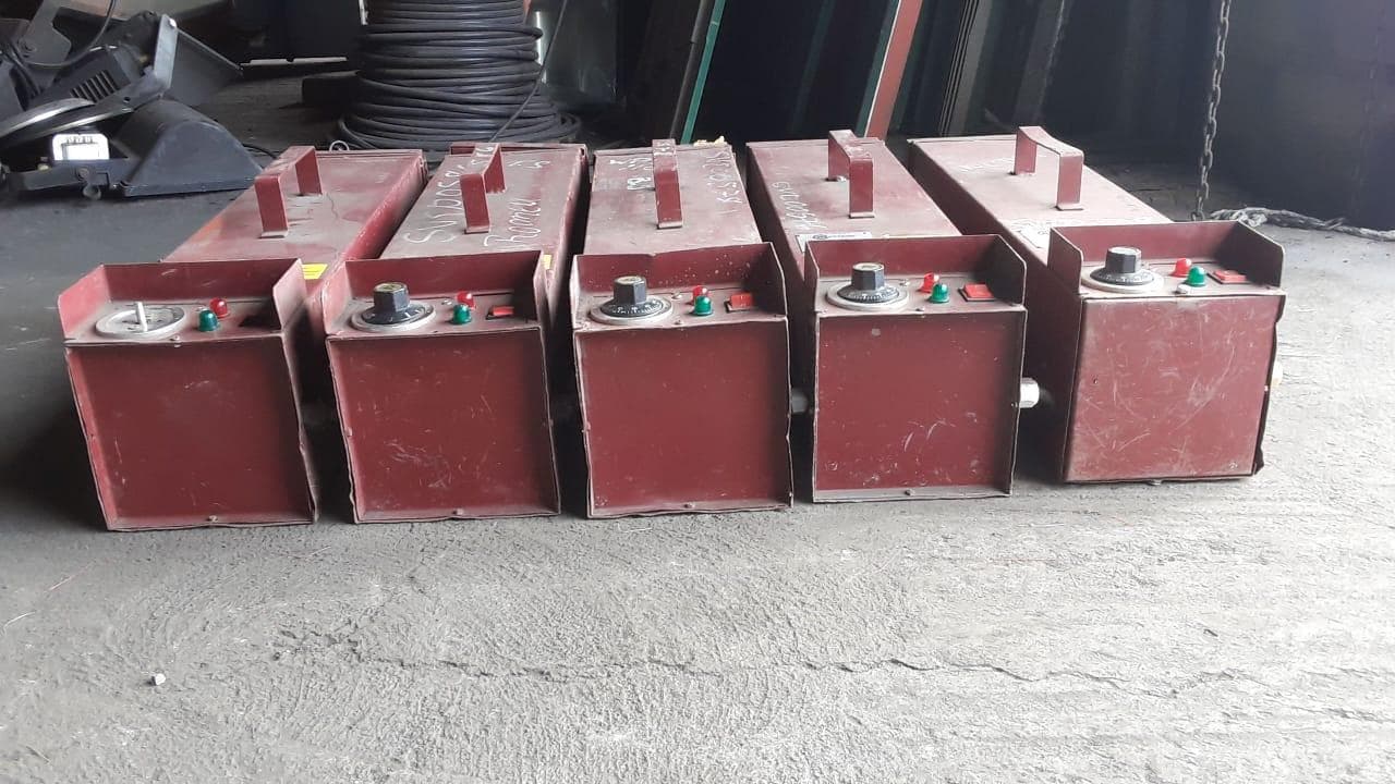Máquinas de soldar + Máquinas de soldar + Máquinas de soldar + Máquinas de soldar + Máquina de soldar + Máquinas de soldar + Máquinas de soldar + Máquinas de soldar + Máquinas de soldar + Máquinas de soldar + Máquina de soldar + Aquecedores de eletrodos + Aquecedores de eletrodos + Aquecedores de eletrodos + Aquecedores de eletrodos + Aquecedores de eletrodos · — imagem 30