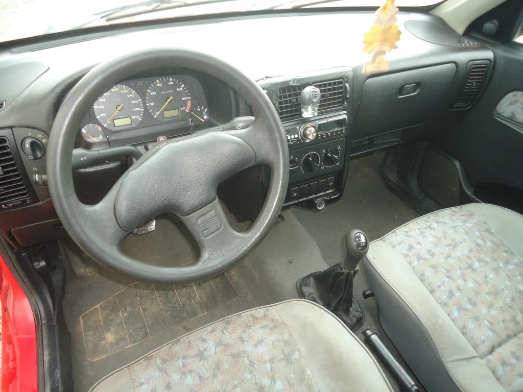 Seat Ibiza 1.0 — imagem 8