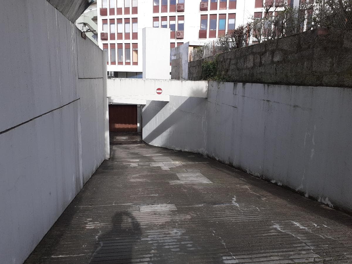 2 Lugares de Garagem · Porto — imagem 3