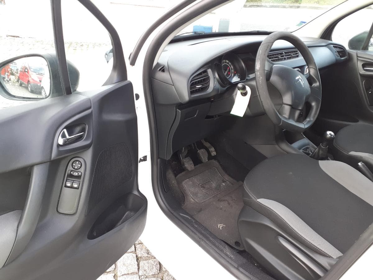 Citroën C3 HDI · Ano 2011 — imagen 7