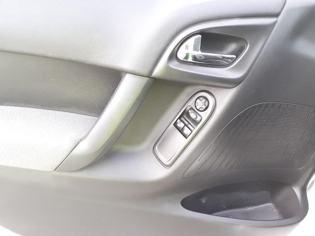 Citroën C3 HDI · Ano 2011 — imagen 9