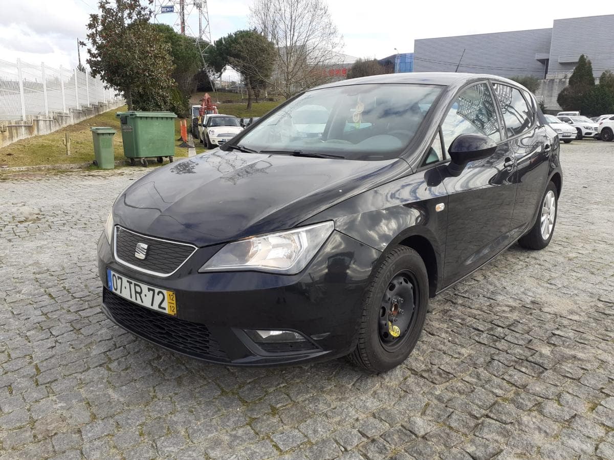 Seat Ibiza 1.2 TDI · Ano 2012 — imagem 3