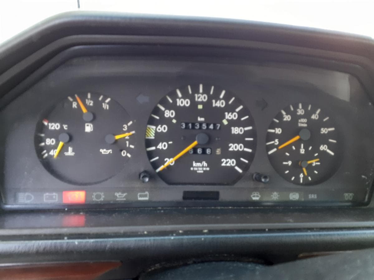 Mercedes-Benz E250 · Ano 1993 — imagen 11