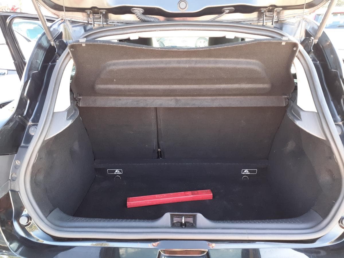 Renault Clio 0.9 TCE · Ano 2015 — imagen 15