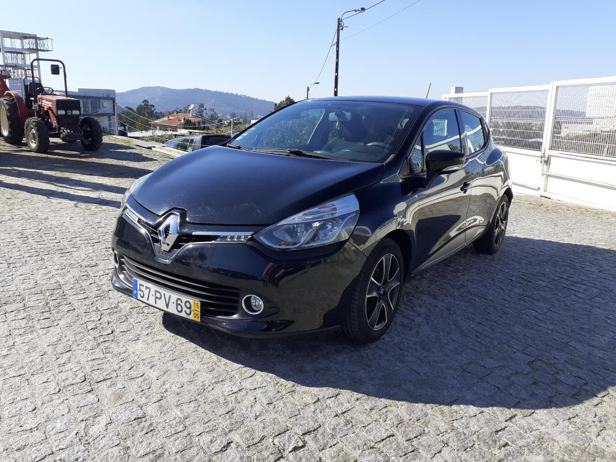 Renault Clio 0.9 TCE · Ano 2015 — imagen 1