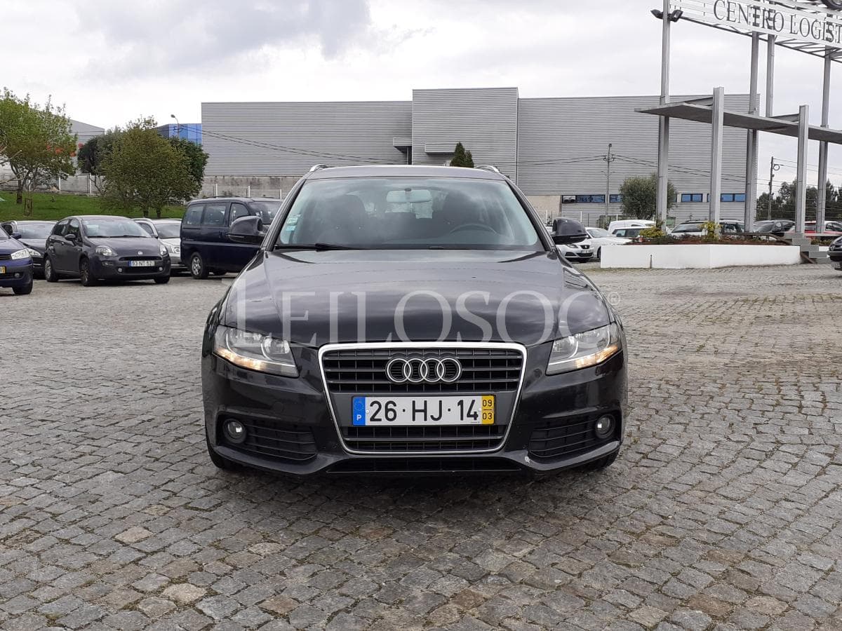 Audi A4 2.0 TDI · Ano 2009 — image 2