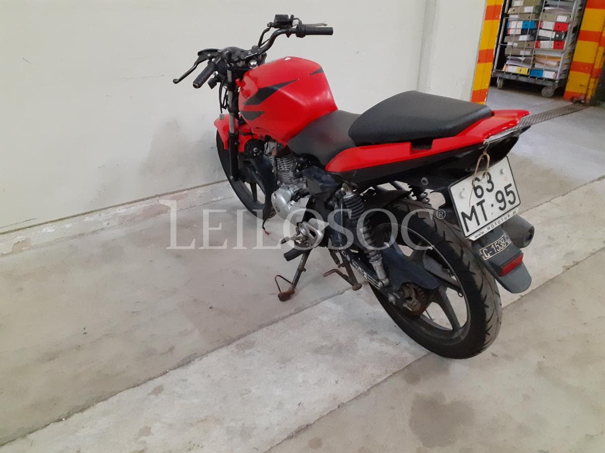 Motocicleta Honda CBF · Año 2012 — imagen 6