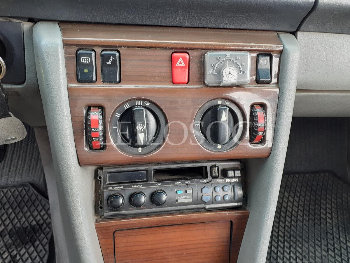 Mercedes-Benz 250 D · Ano 1989 — image 13