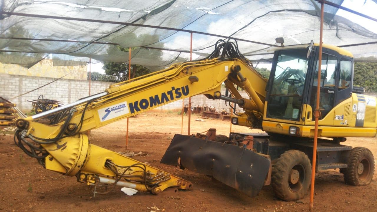 KOMATSU PW160-6 · — imagen 4