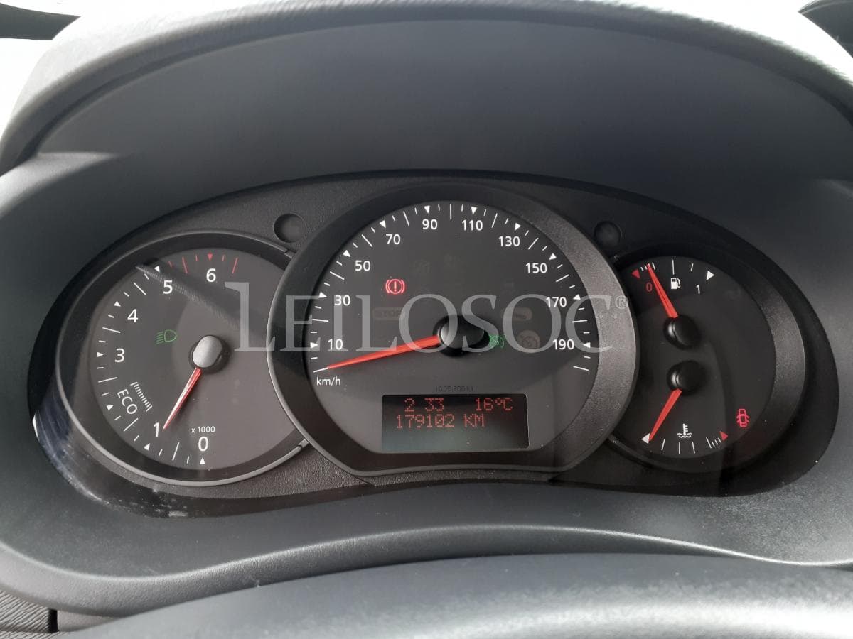 Renault Kangoo · 3 Lugares · Ano 2015 — imagem 11