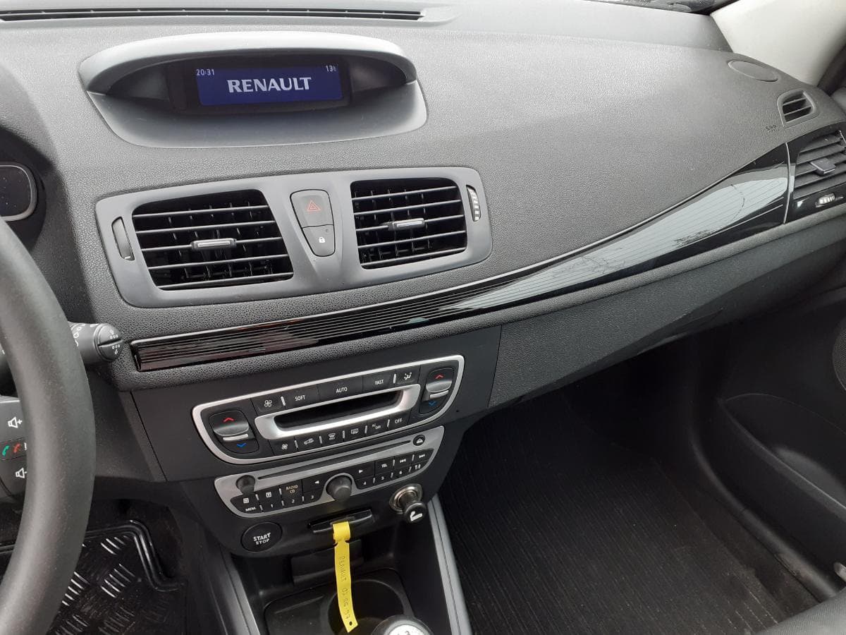 Renault Mégane Coupé 1.5 CDI — image 13