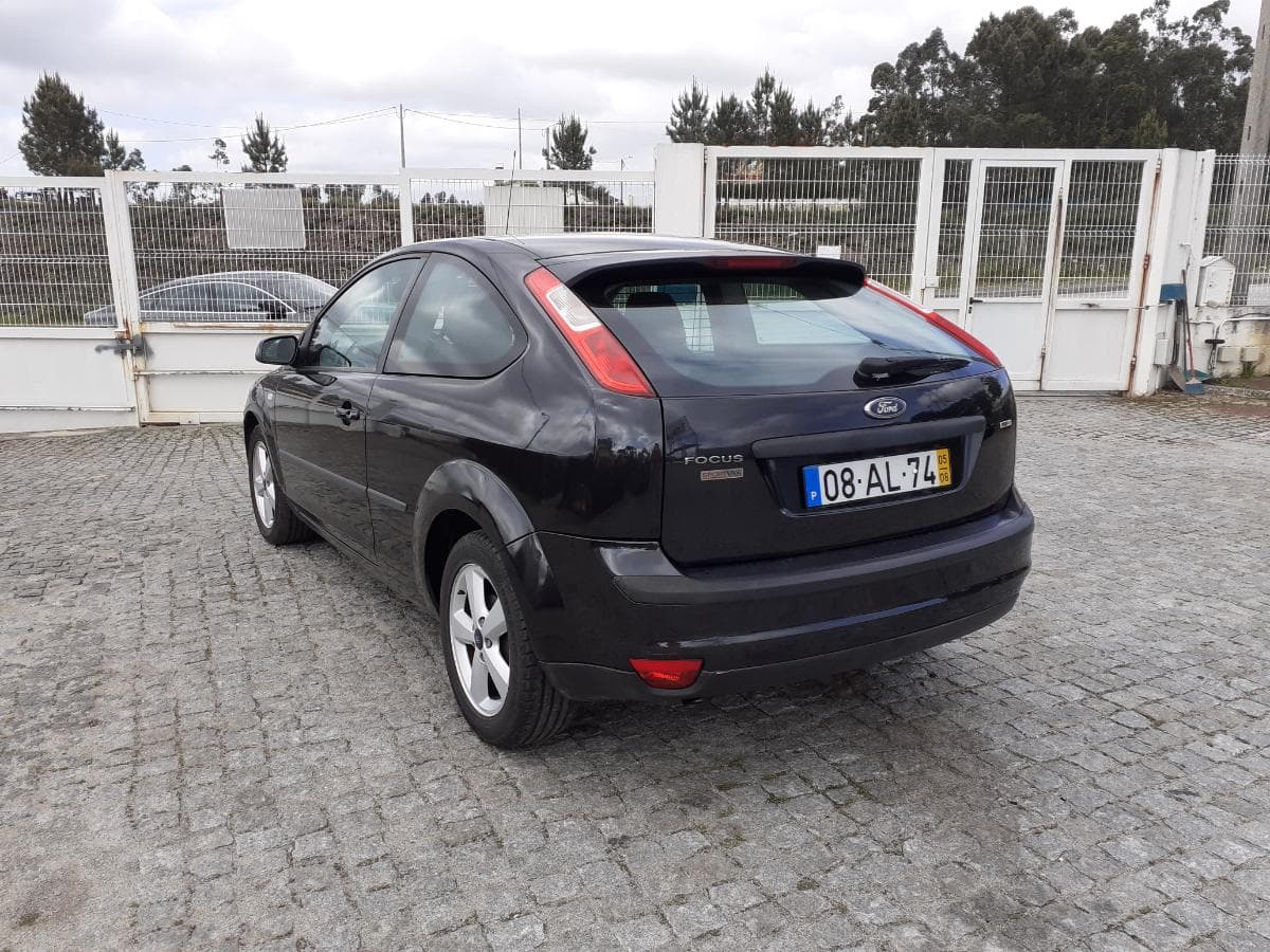 Ford Focus 1.6 TDCI · 2 Lugares · Ano 2005 — imagem 6