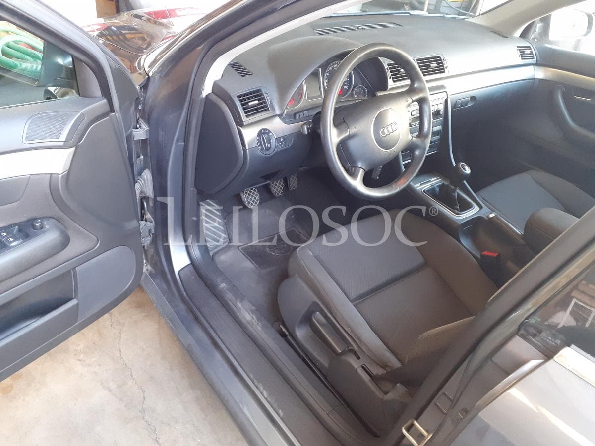 Audi A4 1.9 TDI · Ano 2002 — image 7