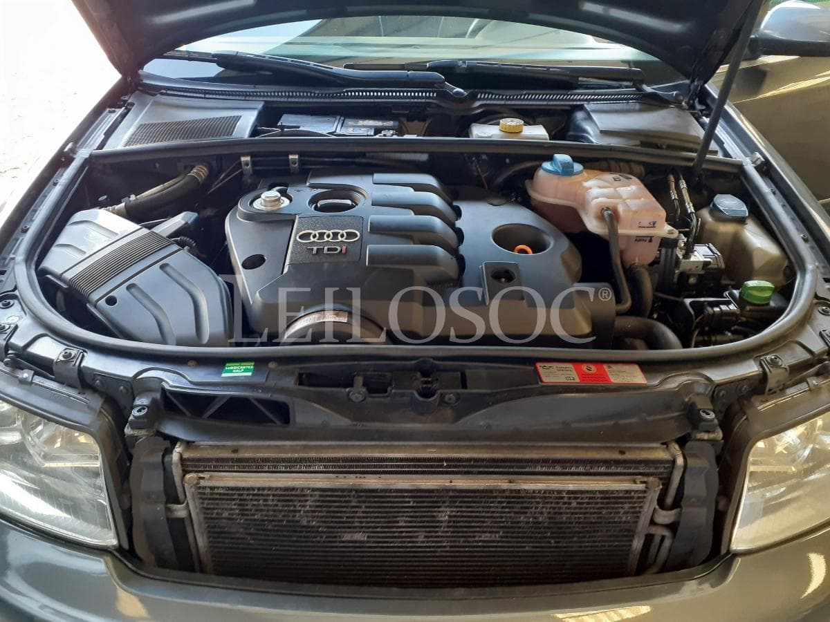 Audi A4 1.9 TDI · Ano 2002 — image 17