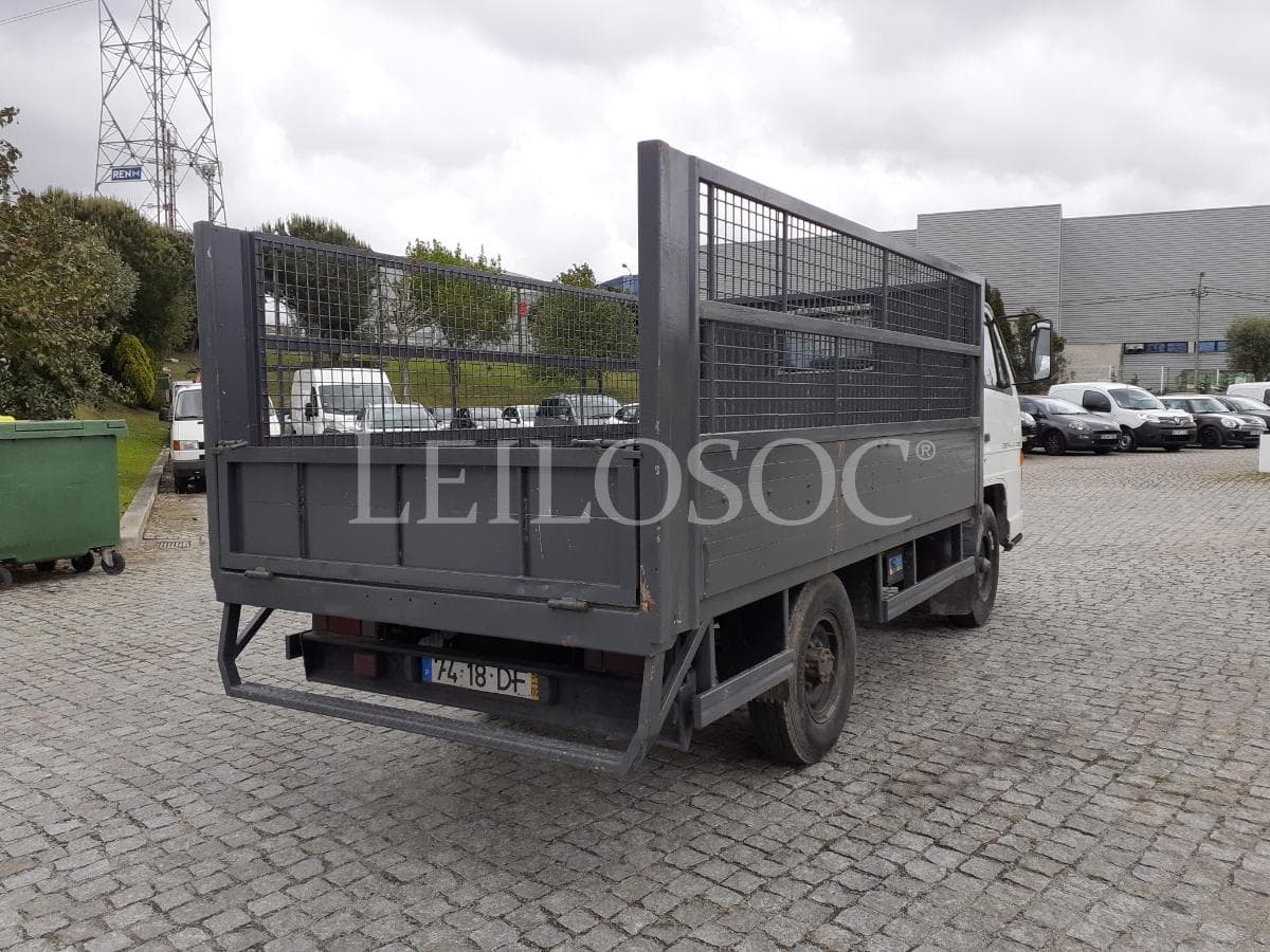 Isuzu NKR 2.8 · Ano 1994 — imagen 4