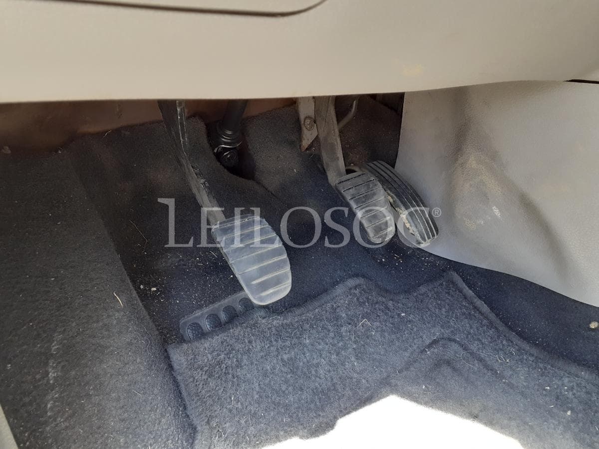 Renault Modus 1.5 DCI · Ano 2006 — image 8