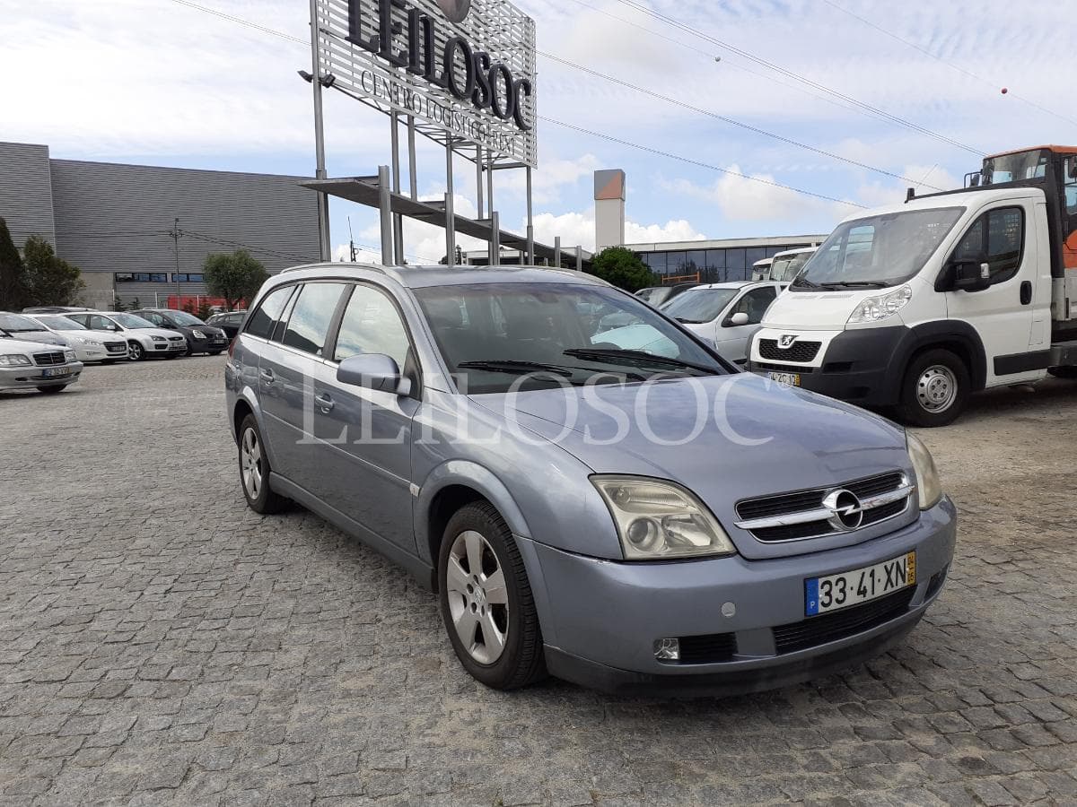 Opel Vectra 1.9 CDTI · Ano 2004 — image 1