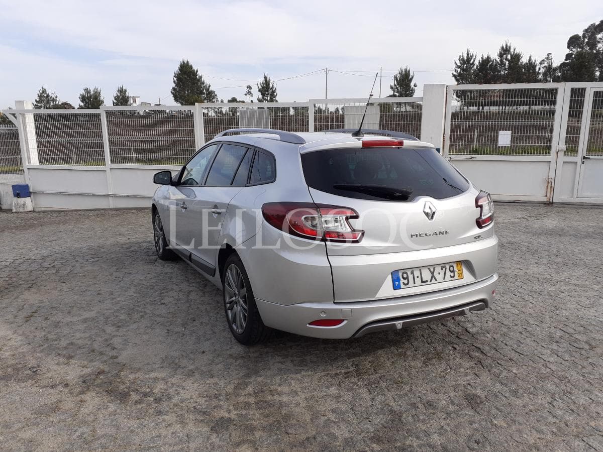 Renault Mégane GT Line 250 · Ano 2011 — imagem 6