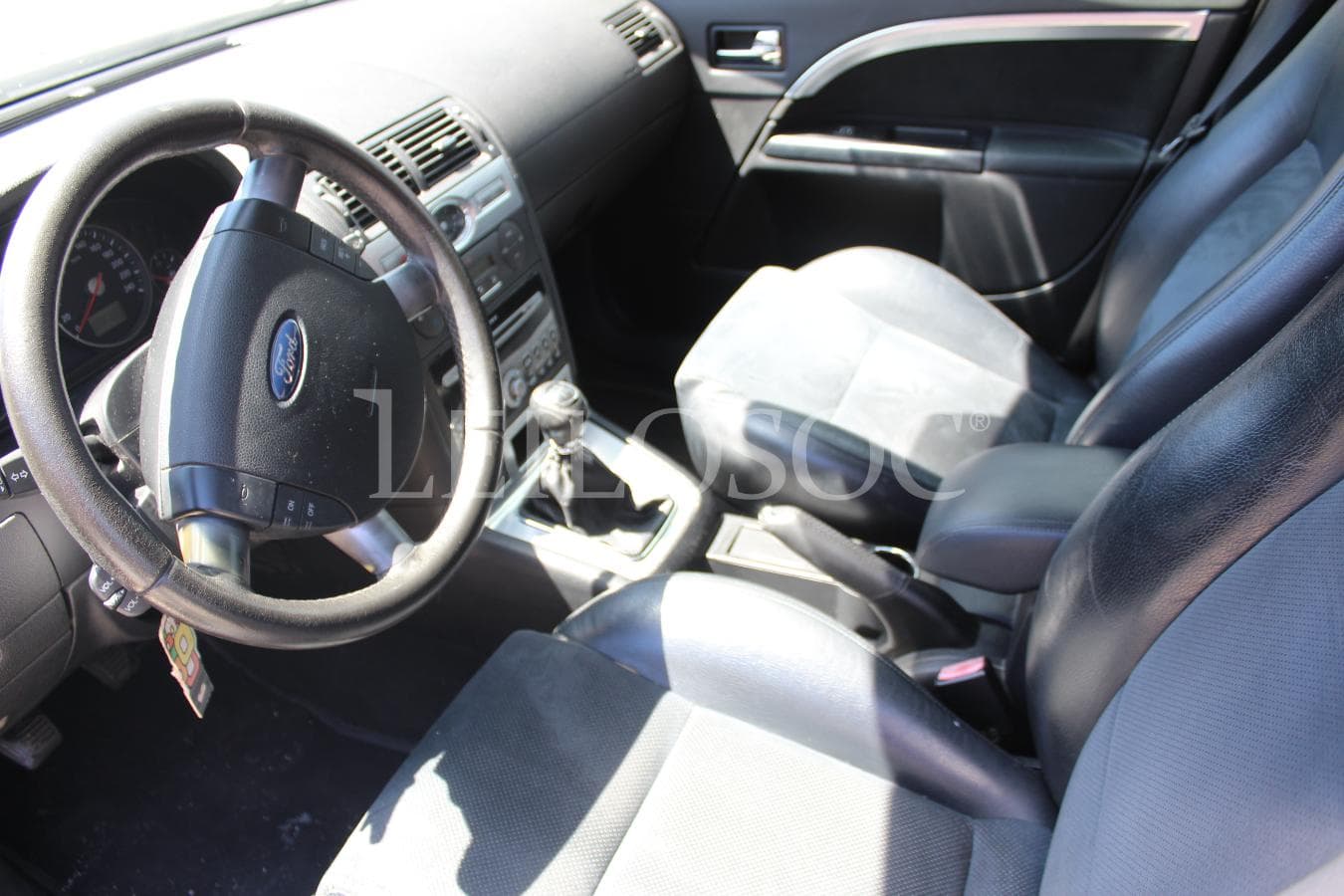 FORD MONDEO — imagen 7