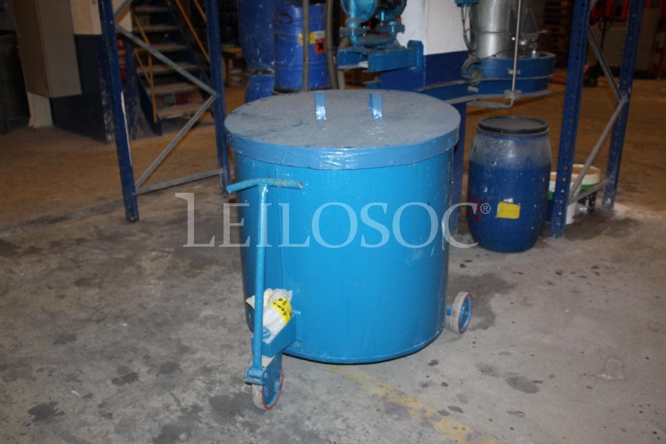 Linha de enchimento + Agitadores máquinas de afinação de cores + Máquina de lavar e bomba + Balanças + Cubas — imagen 13