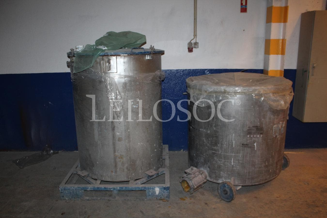 Linha de enchimento + Agitadores máquinas de afinação de cores + Máquina de lavar e bomba + Balanças + Cubas — imagen 6