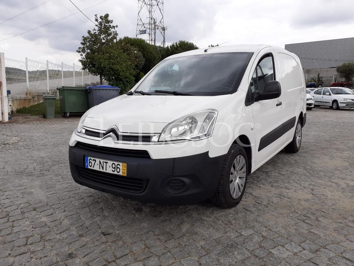 Citroën Berlingo 1.6 HDI · Ano 2013 · 3 Lugares — imagem 3