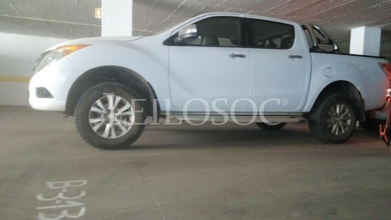 Mazda BT50 · — image 9