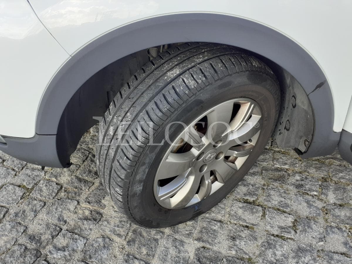 Renault Captur 1.5 DCI · Ano 2014 — image 22
