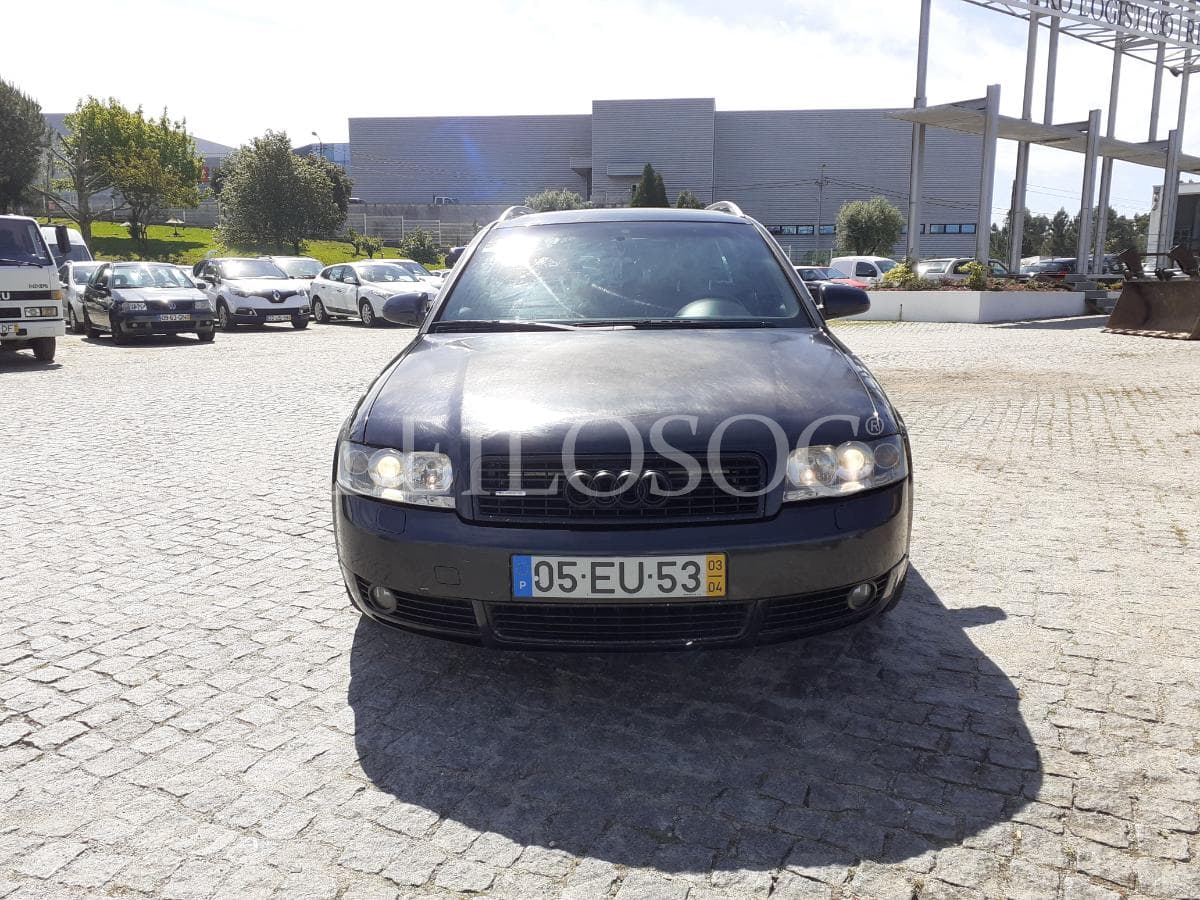 Audi A4 1.9 TDI · Ano 2003 — imagem 2