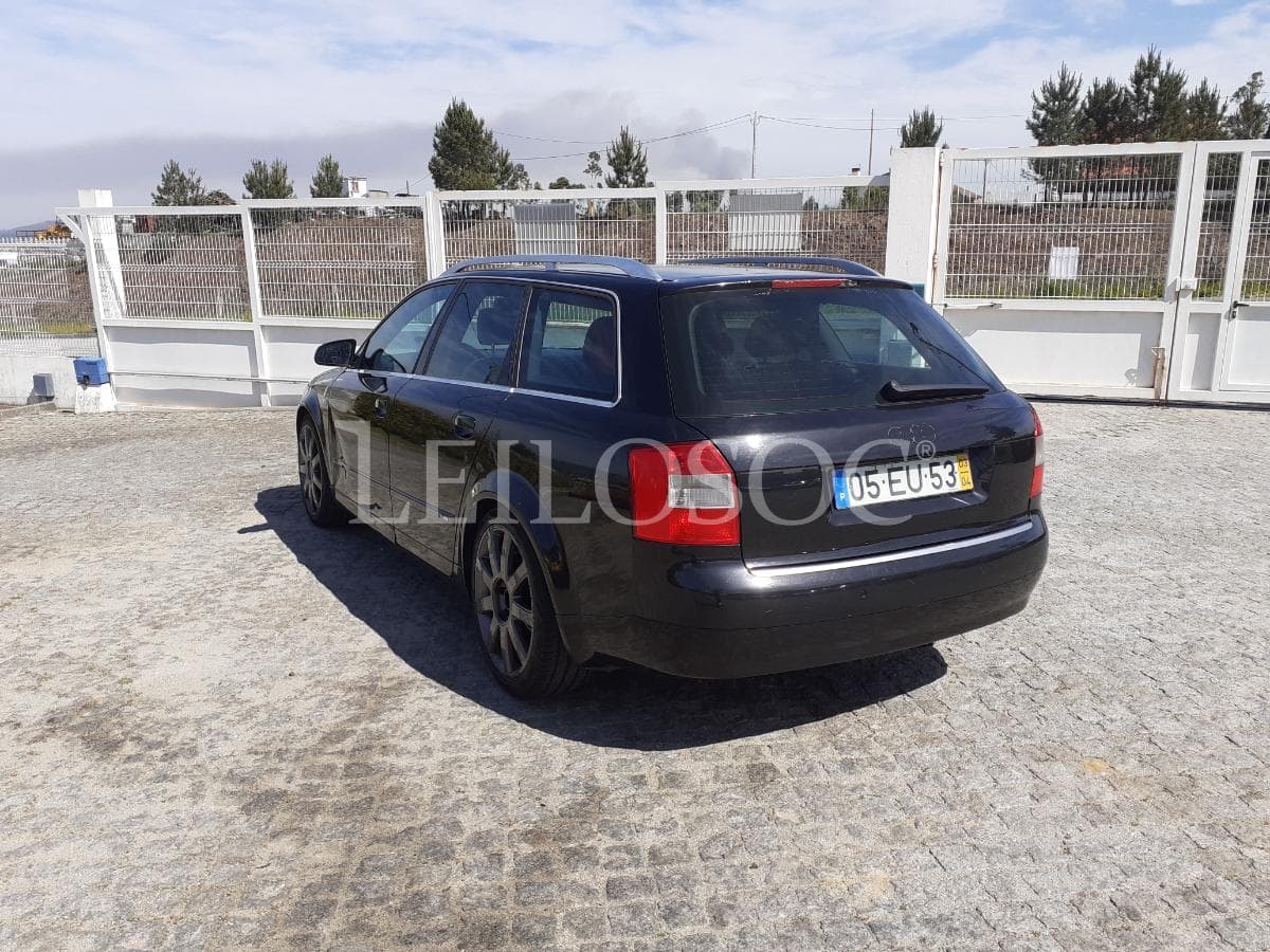 Audi A4 1.9 TDI · Ano 2003 — imagem 26